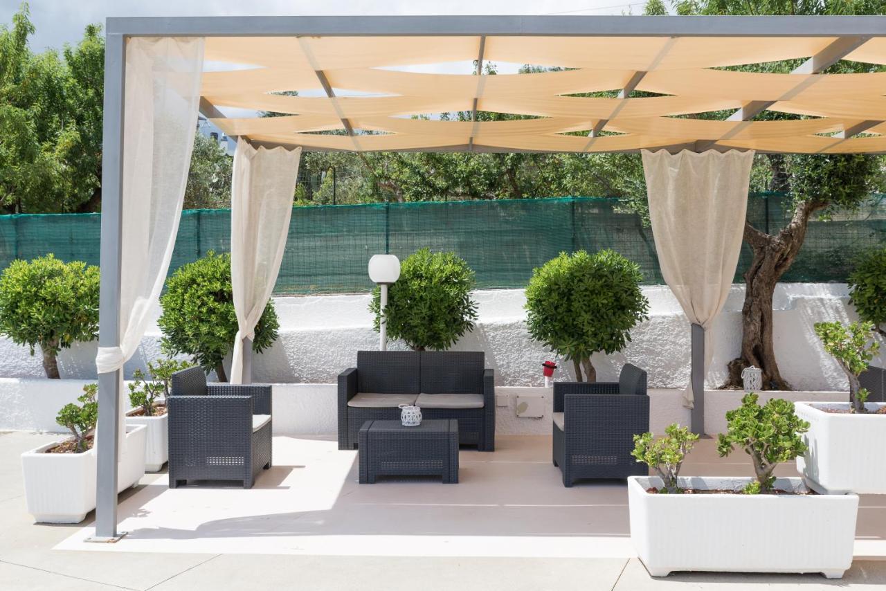 Piccolo Hotel Villa Rosa Остуни Екстериор снимка